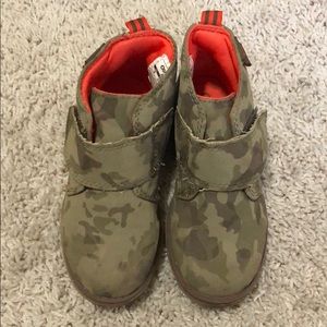 OshKosh Camo Booties
